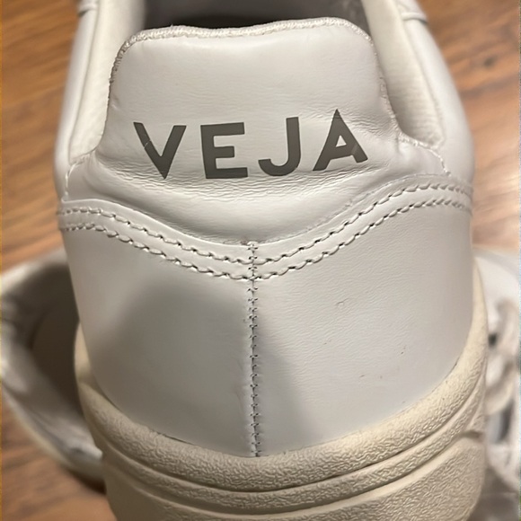 Veja Shoes - Picture 10 of 10